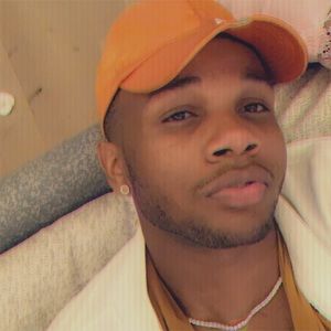 Meet your Posher, Neeco